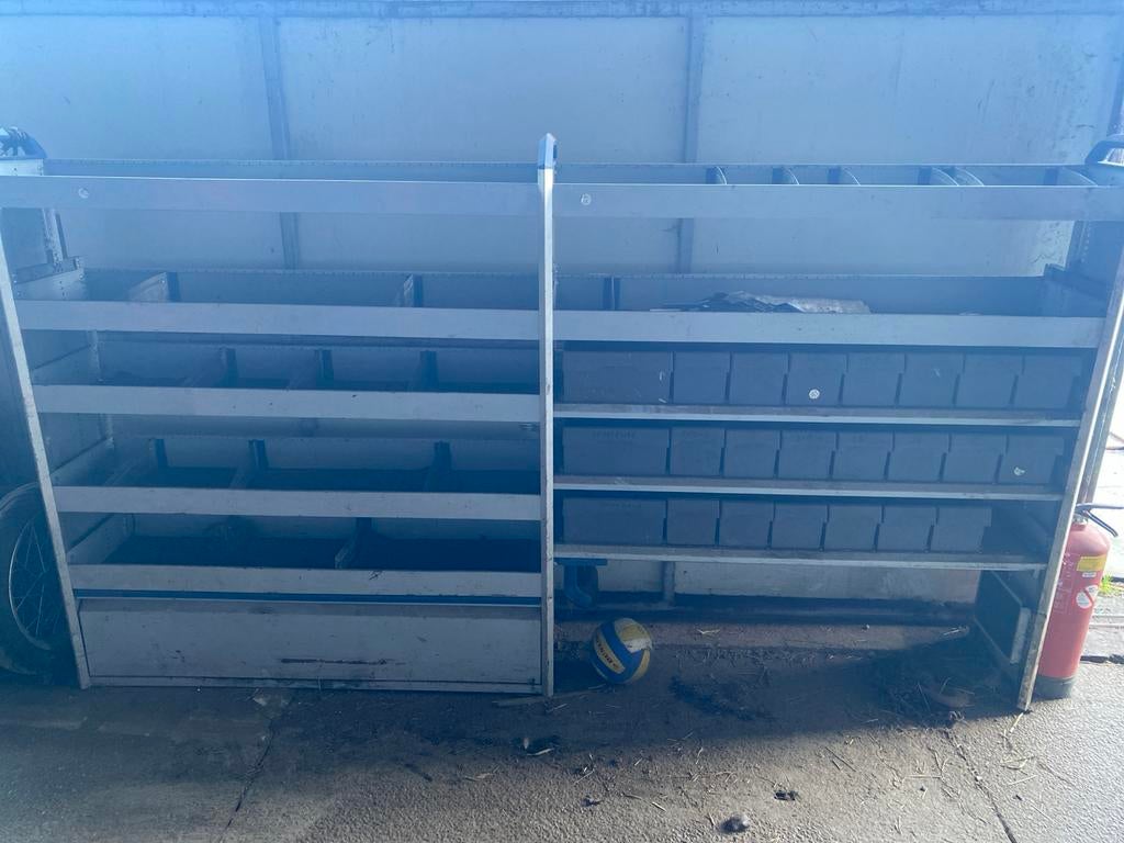 Bedrijfswageninrichting - Opbergsysteem, Ophalen