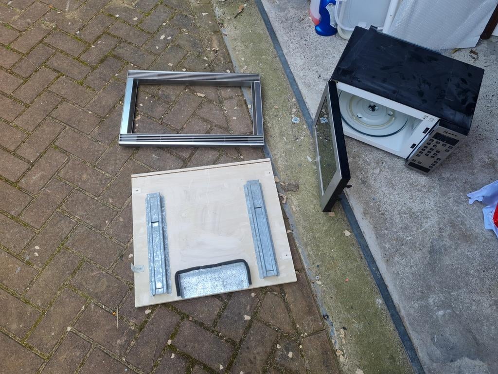 Neff rvs inbouwmagnetron, Ophalen of Verzenden, Minder dan 80 cm, Gevelraam of Ruit