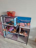 LoL poppenhuis met zwembad en lift. ( zonder barbies), Kinderen en Baby's, Speelgoed | Poppenhuizen, Ophalen, Gebruikt, Poppenhuis