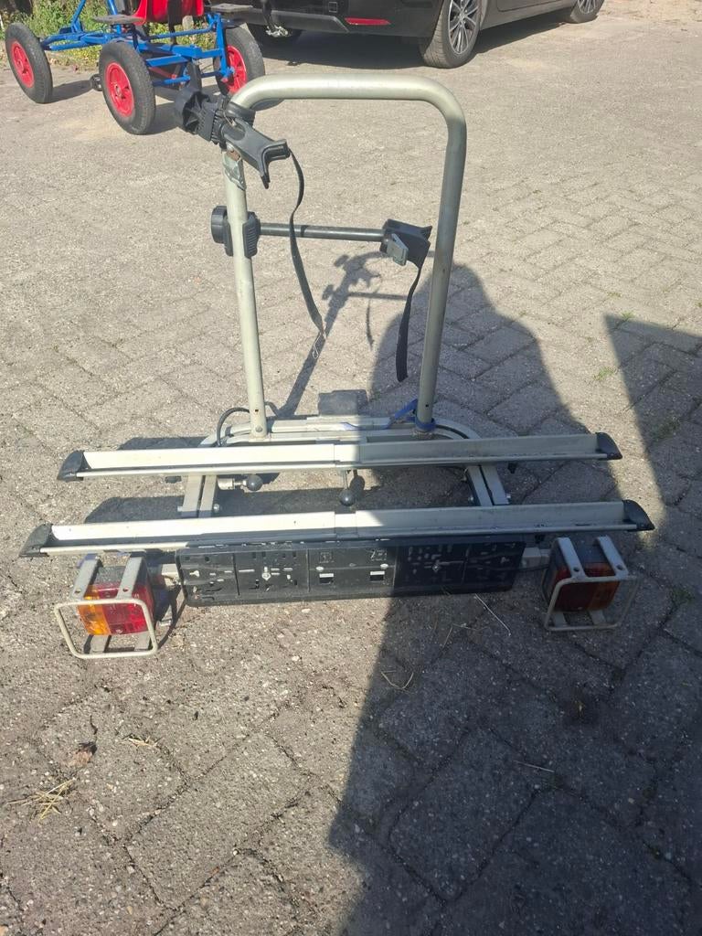 Fietsendrager, Ophalen, 2 fietsen, Gebruikt, Trekhaakdrager