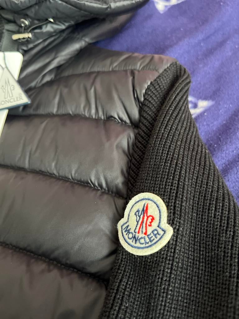 Moncler Cardigan 2XL (valt als L) - Nieuw, ongedragen, Ophalen of Verzenden, Nieuw, Maat 56/58 (XL), Zwart