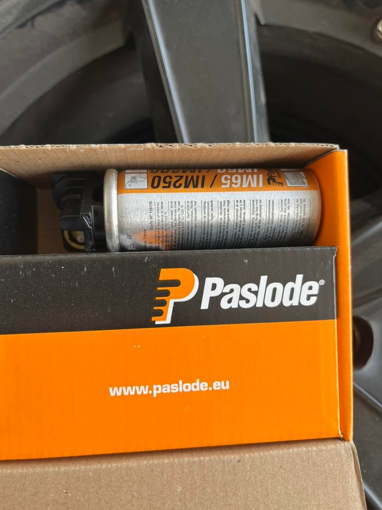 Tacker spijkers, Ophalen of Verzenden, Zo goed als nieuw, 50 tot 100 mm, Spijkers