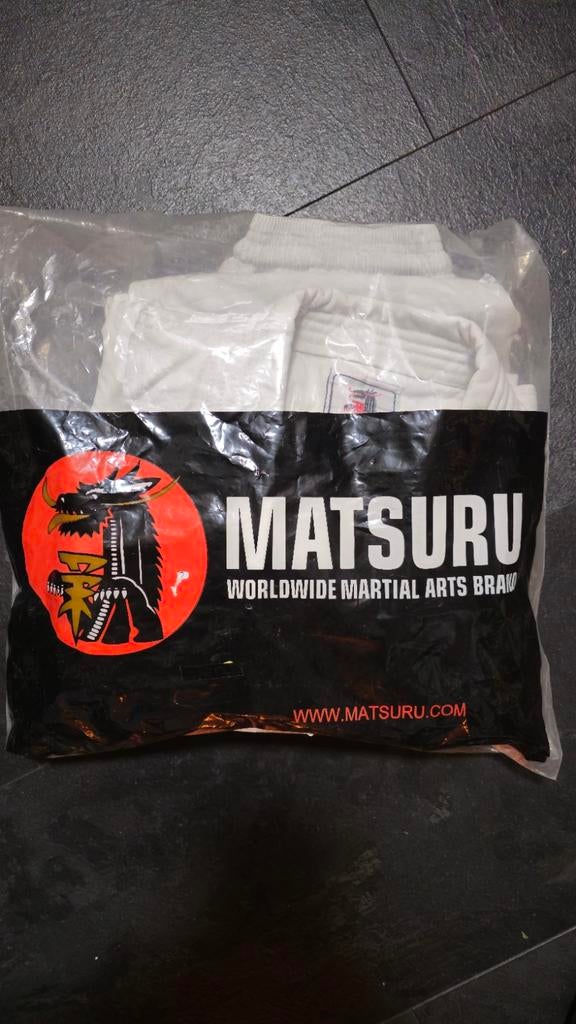 Matsuru karate pak, kyokushin karate, karatepak, Ophalen of Verzenden, Zo goed als nieuw