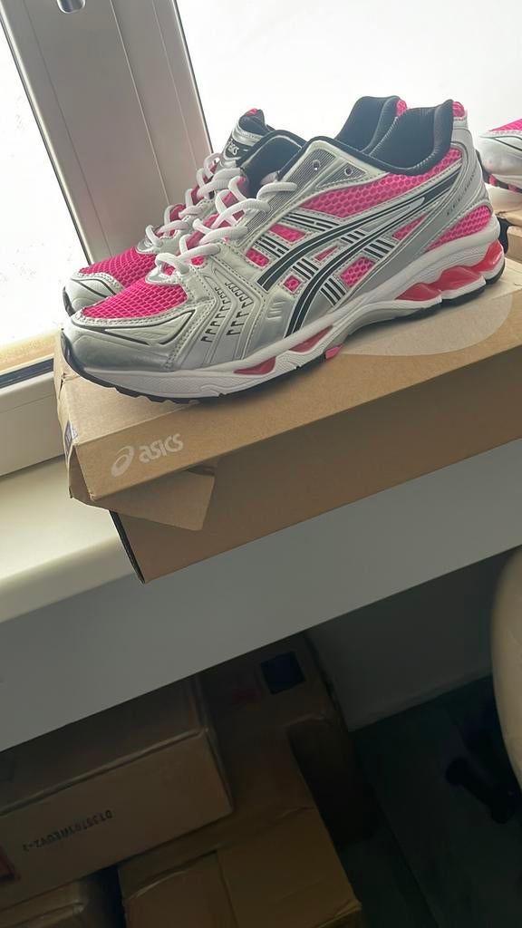 ASICS Gel-1130 pink, Ophalen, Hardloopschoenen, Zo goed als nieuw, Overige sporten