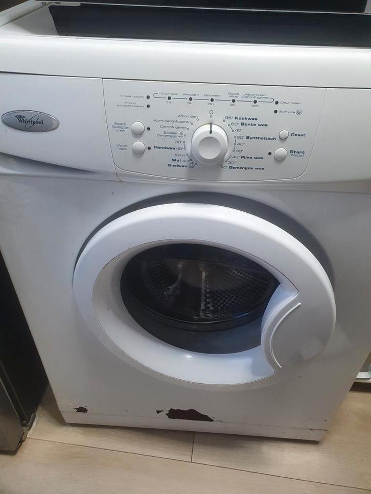Whirlpool wasmachine - Gebruikt met roestplekken, Witgoed en Apparatuur, Wasmachines, Gebruikt, Voorlader, 6 tot 8 kg, 85 tot 90 cm