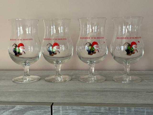 4 Chouffe bierglazen - Brasserie d'Achouffe, Ophalen of Verzenden, Zo goed als nieuw, Glas of Glazen
