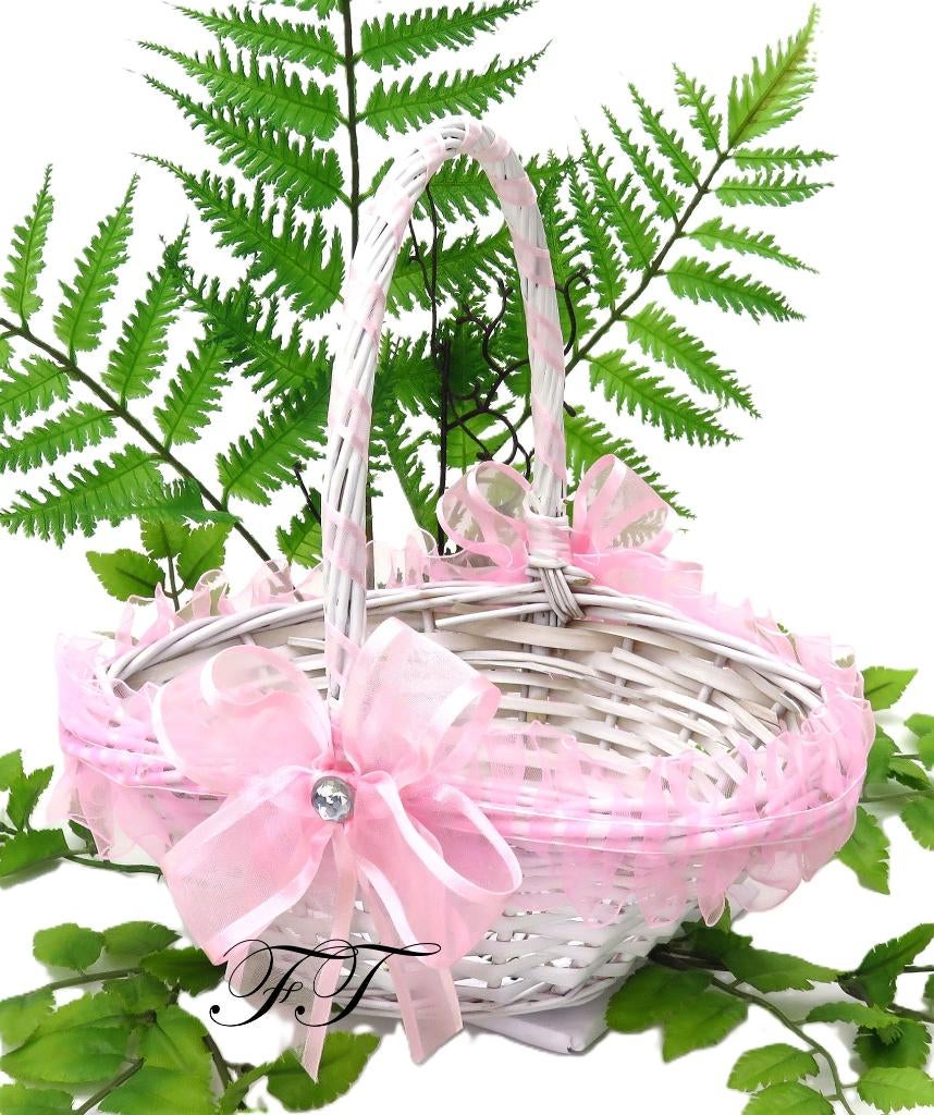 Schitterende witte rieten strooimandje met roze organza (M), Ophalen of Verzenden, Nieuw, Versiering, Geboorte of Huwelijk