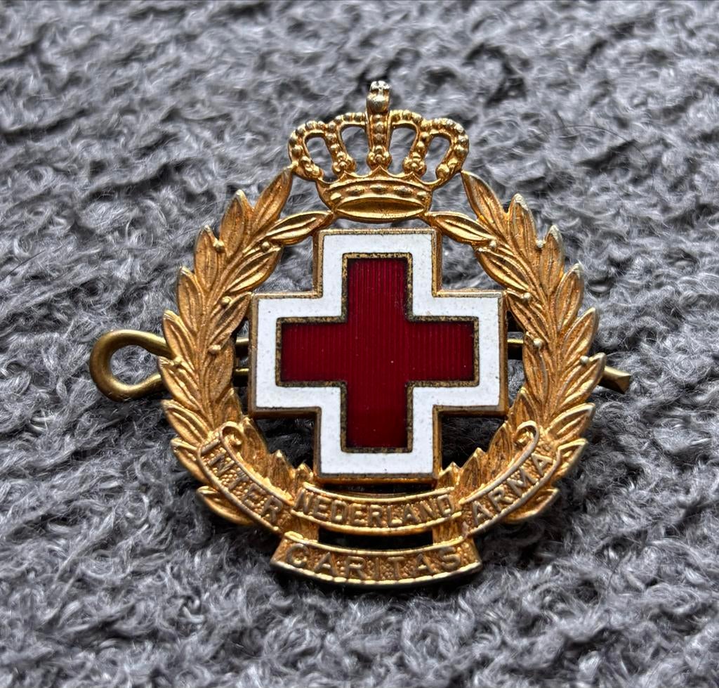 Nederlands Rode Kruis medaille van verdienste, Verzamelen, Ophalen of Verzenden, Gebruikt
