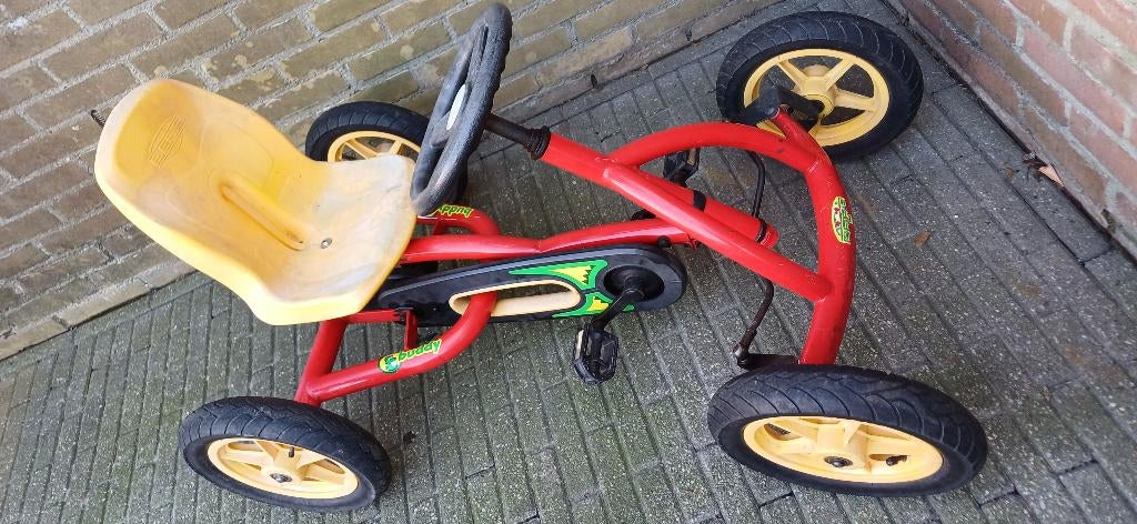 Vrolijk rood gekleurde Berg Buddy skelter, Ophalen, Gebruikt, Berg