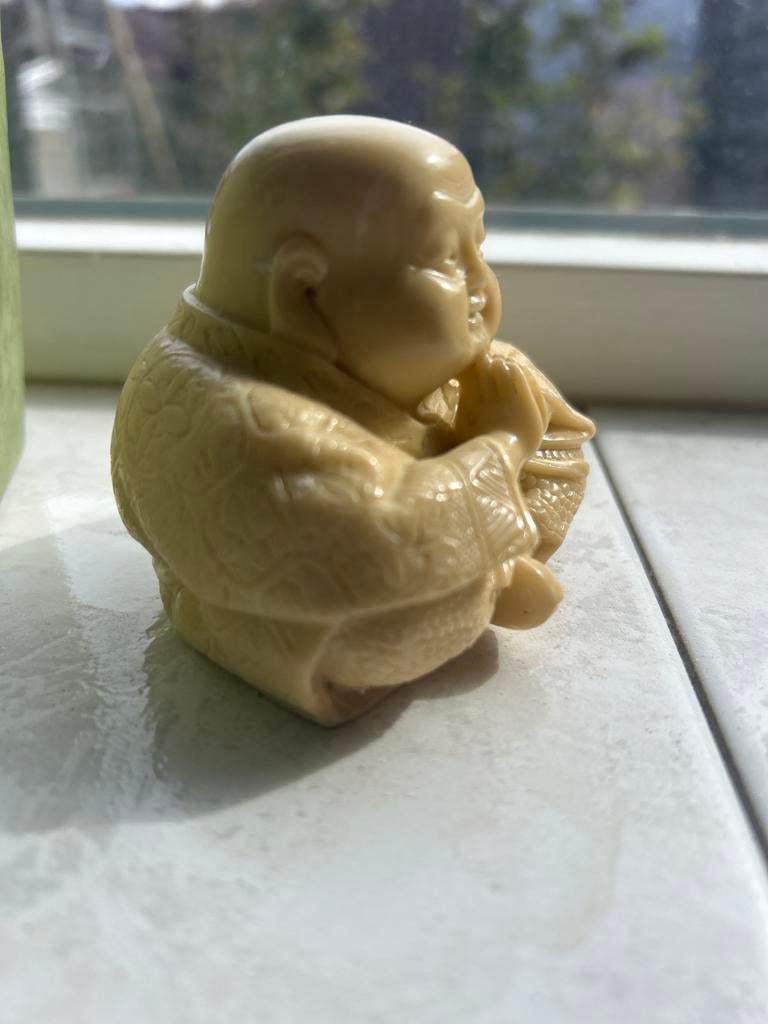 Gedetailleerd ivoorkleurig beeldje, Verzamelen, Ophalen of Verzenden, Gebruikt, Mens