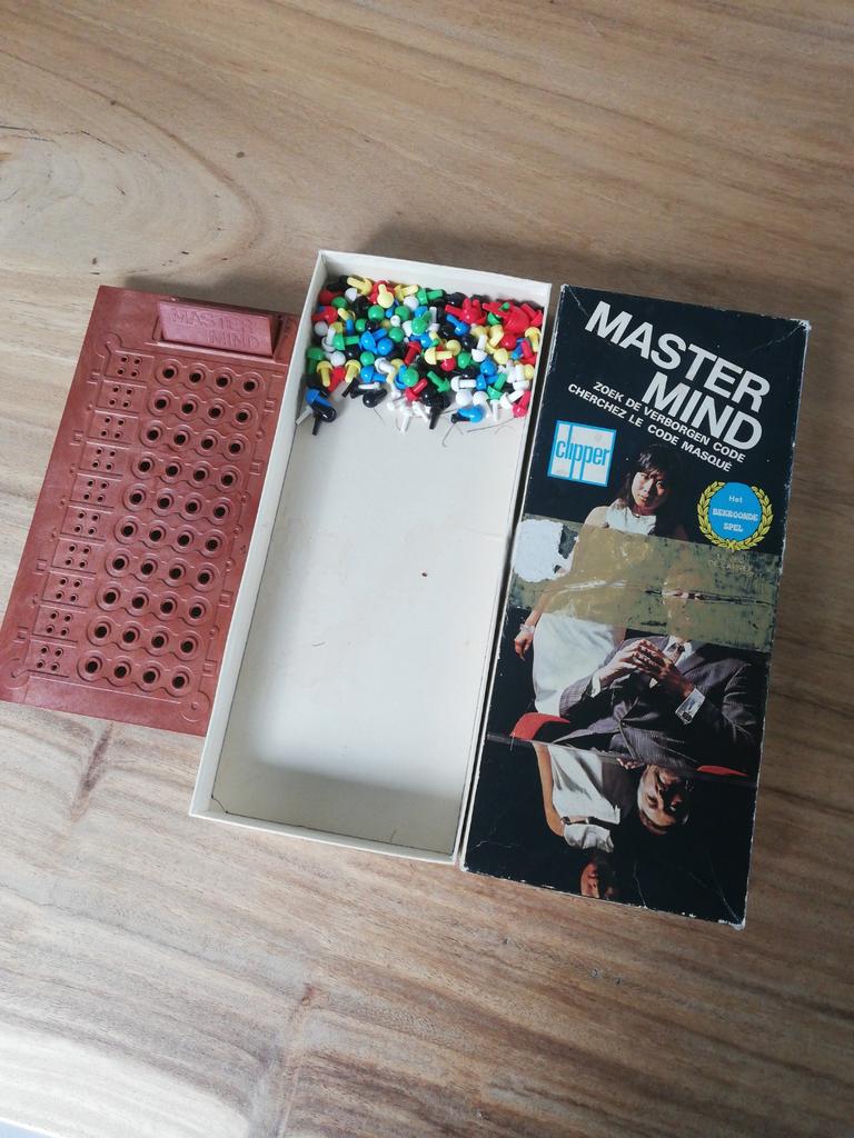Mastermind, bordspel, Een of twee spelers, Ophalen of Verzenden, Zo goed als nieuw