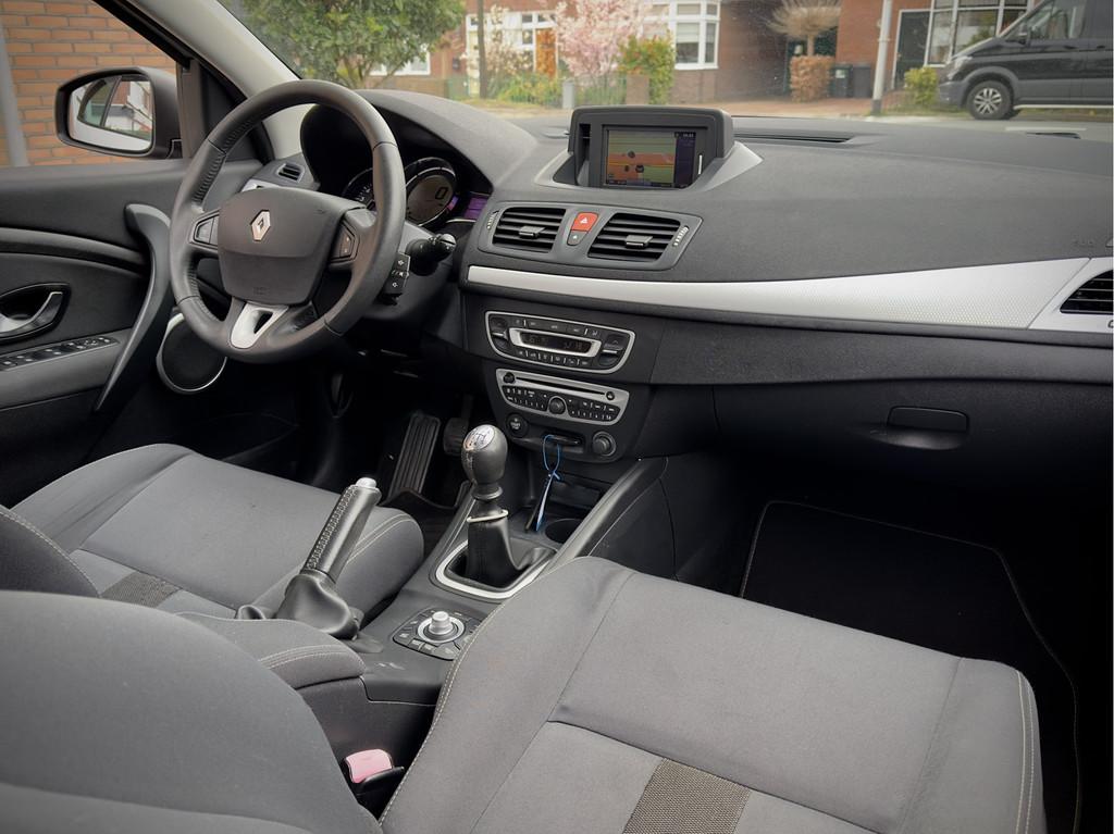 Renault Mégane Estate 1.4 TCe DYNAMIQUE NAVI AIRCO LED LMV, Auto's, Renault, Voorwielaandrijving, 15 km/l, Gebruikt, 4 cilinders