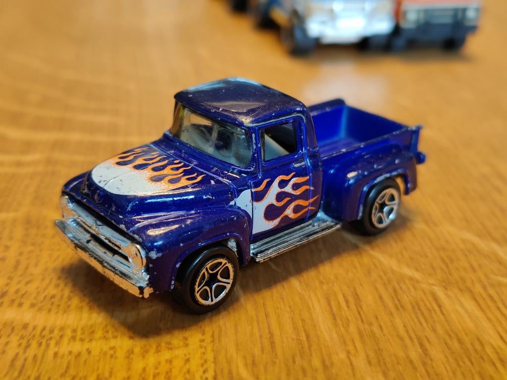 Matchbox 56 Ford Pickup PAARS, Ophalen of Verzenden, Zo goed als nieuw, Auto