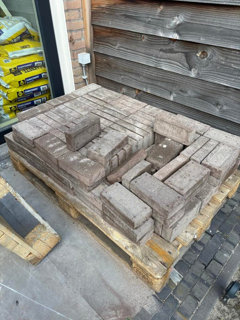 Restpartij bakstenen - ca. 150 stuks voor klein prijsje, Ophalen, Gebruikt, Bakstenen