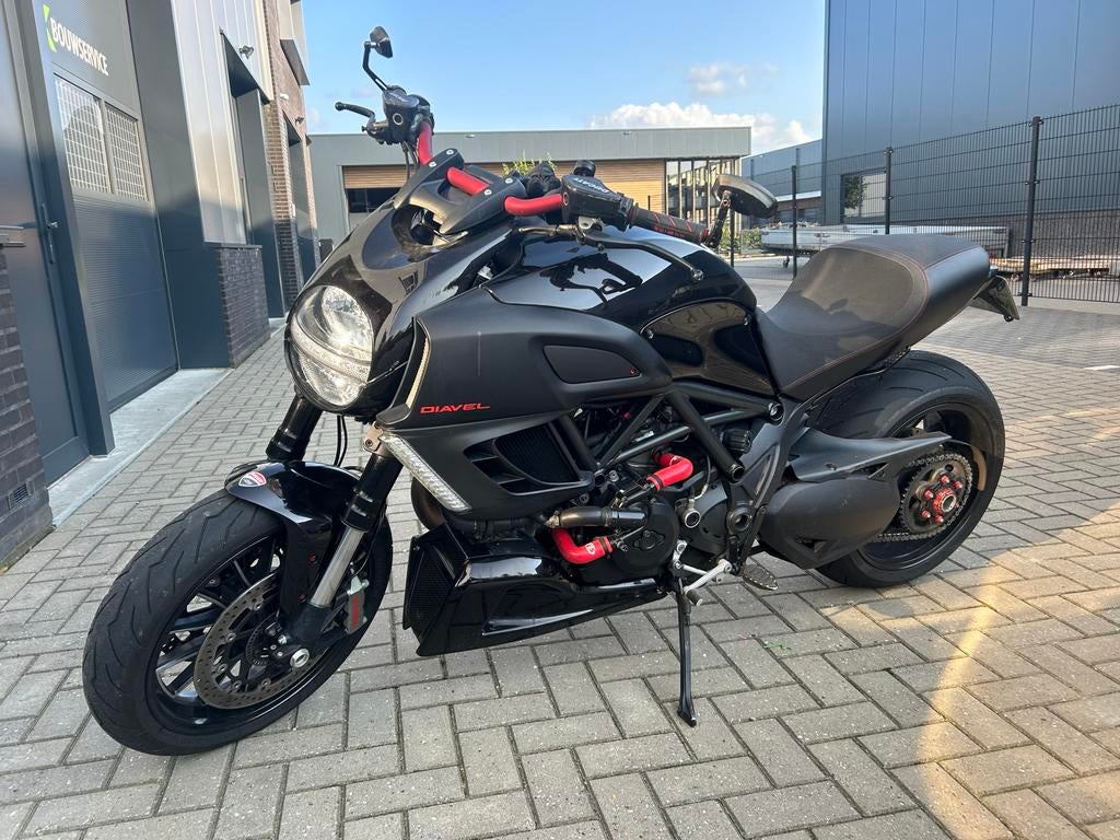 Ducati Diavel 1200, Particulier, Naked bike, ABS