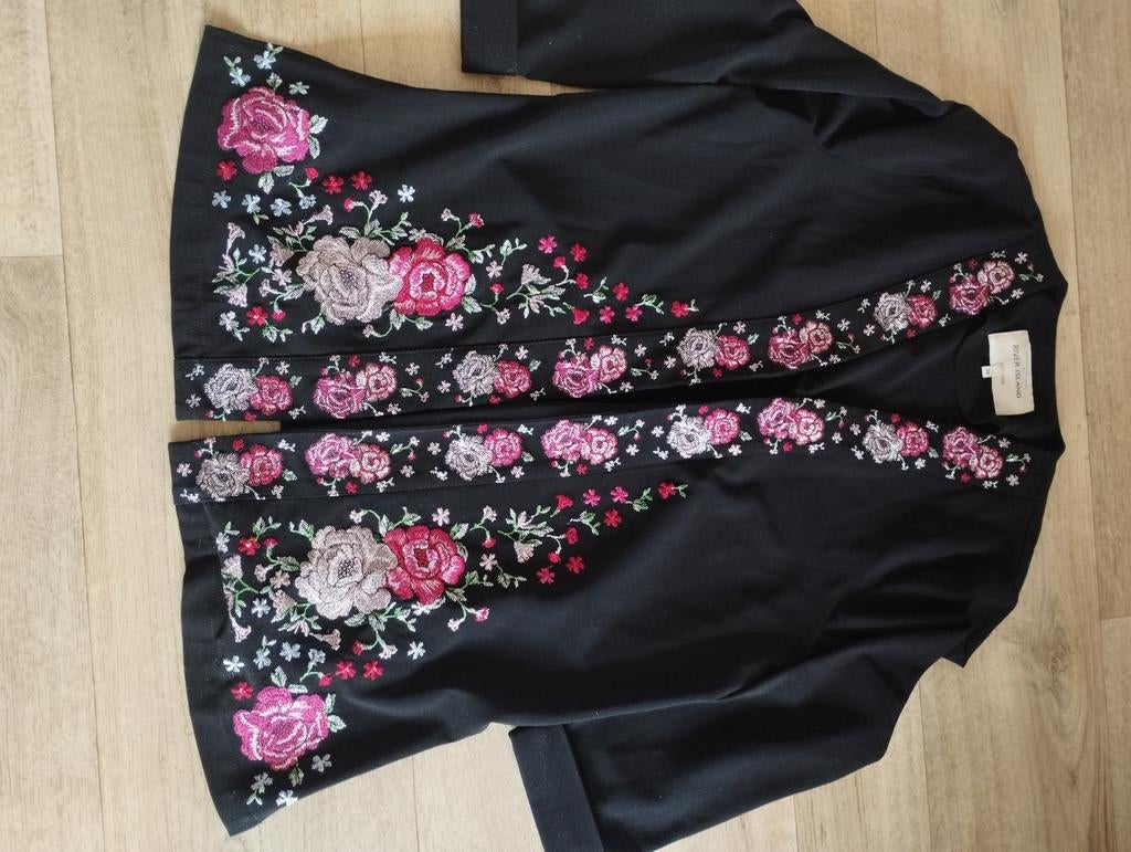 Zwart vest met borduurwerk, maat 38, Maat 38/40 (M), Ophalen of Verzenden, Zo goed als nieuw, Jasje