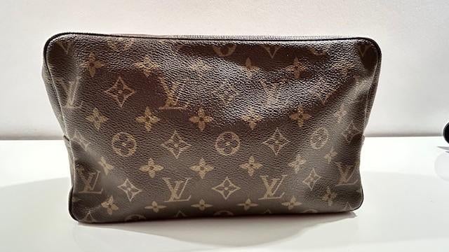 Louis Vuitton Trousse toiletry pochette, Ophalen of Verzenden, Zo goed als nieuw, Bruin, Overige typen