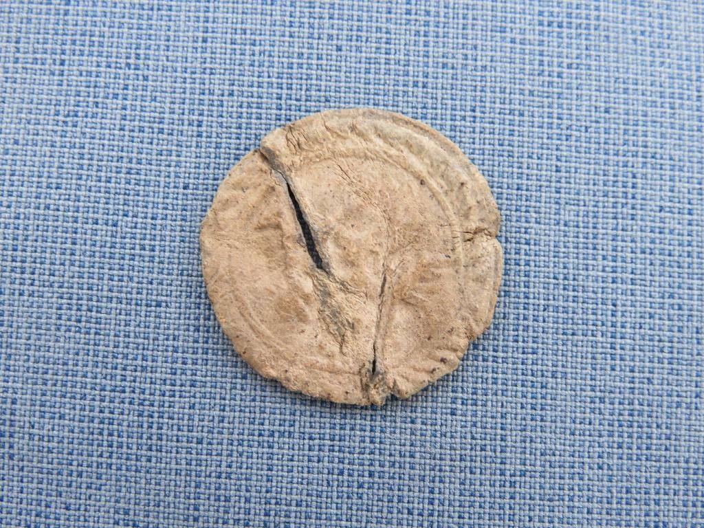 Middeleeuwen Romaans - token - 8e - 12e eeuw - bodemvondst, Ophalen of Verzenden