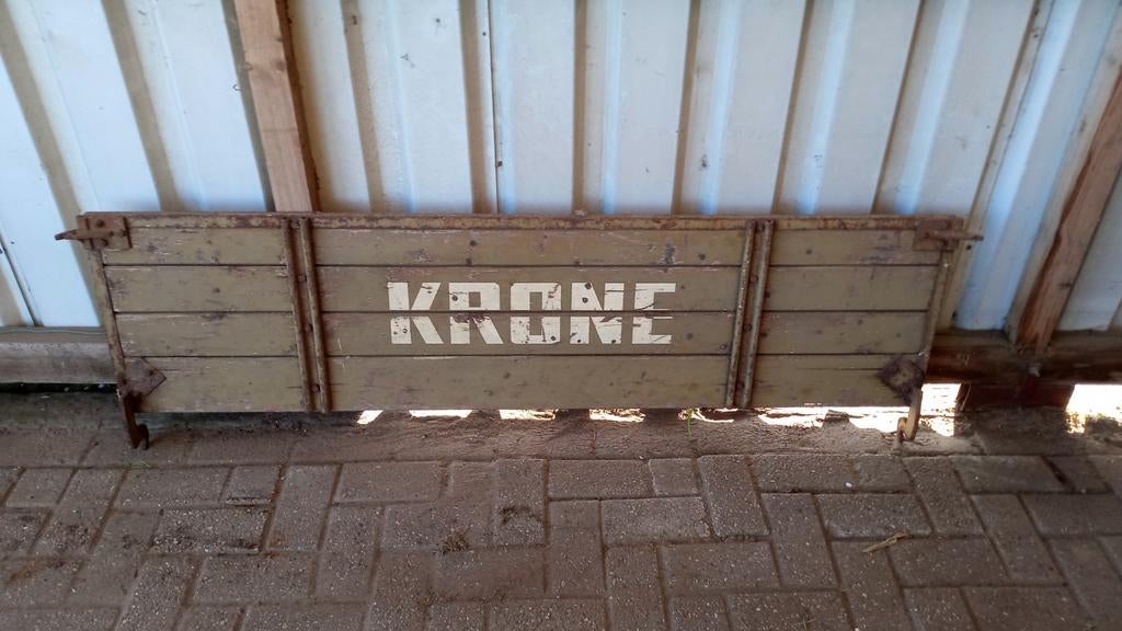 Krone achterklep, Ophalen