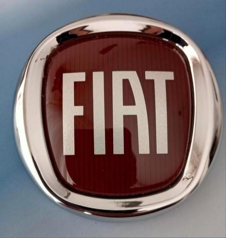 Fiat 500 embleem, nieuw in epoxy gegoten, Ophalen of Verzenden