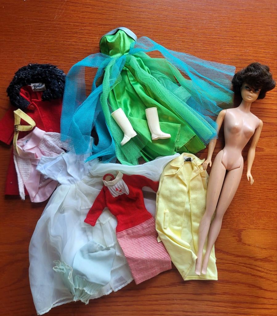 Vintage Barbie met kleding uit de jaren '60, Ophalen of Verzenden, Gebruikt