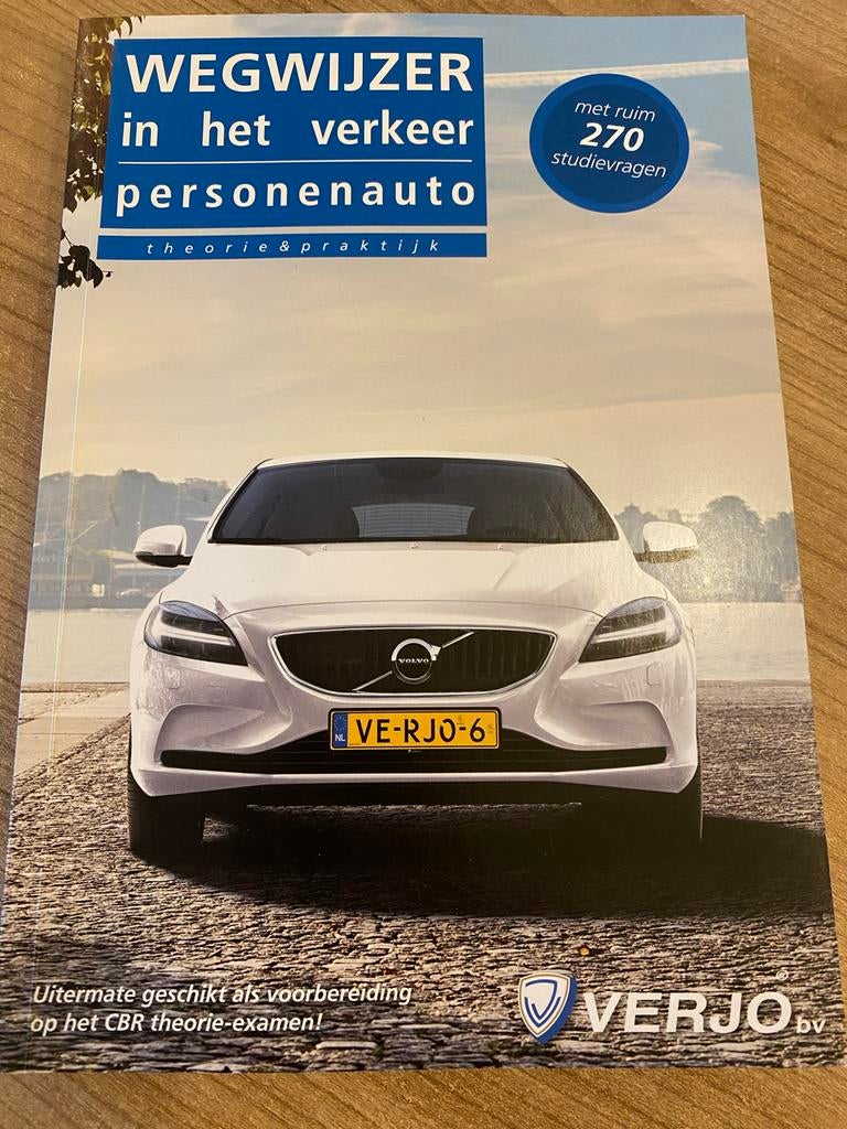Wegwijzer in het verkeer personenauto theorieboek, Ophalen of Verzenden, Zo goed als nieuw, Algemeen