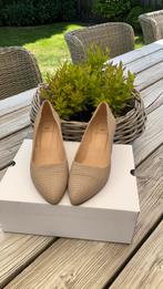 Fred de la Bretoniere schoenen, Pumps, Beige, Ophalen of Verzenden, Zo goed als nieuw