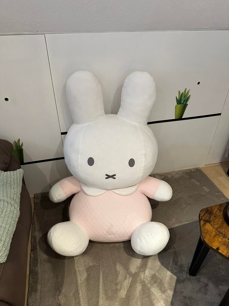 Nijntje 1 meter knuffel, Ophalen of Verzenden, Gebruikt, Konijn