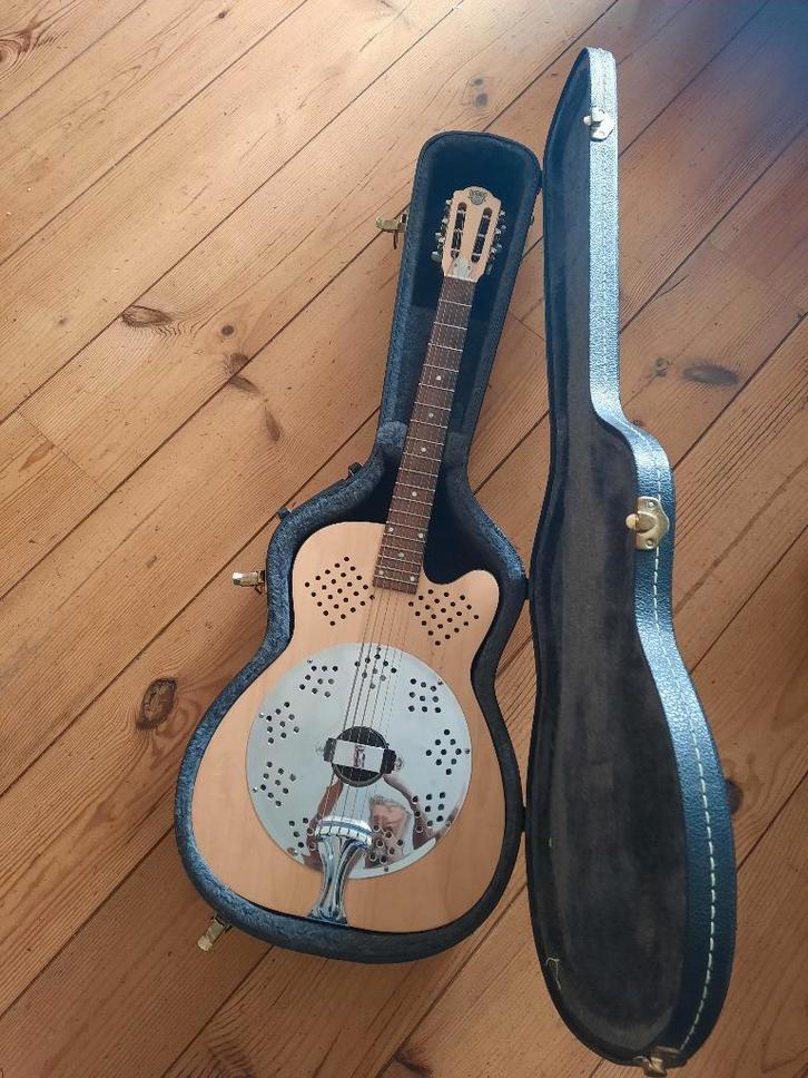 Dobro DW90SC USA, Muziek en Instrumenten, Snaarinstrumenten | Gitaren | Akoestisch, Zo goed als nieuw, Klassieke of Spaanse gitaar