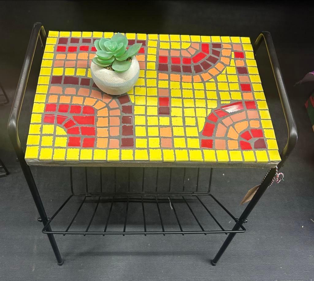 Bijzettafel met mozaïek blad, 45 tot 60 cm, Minder dan 55 cm, Gebruikt, Metaal of Aluminium