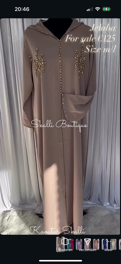 Jelaba beige met steentjes, Kleding | Dames, Gelegenheidskleding, Ophalen of Verzenden, Zo goed als nieuw, Zwart, Overige typen