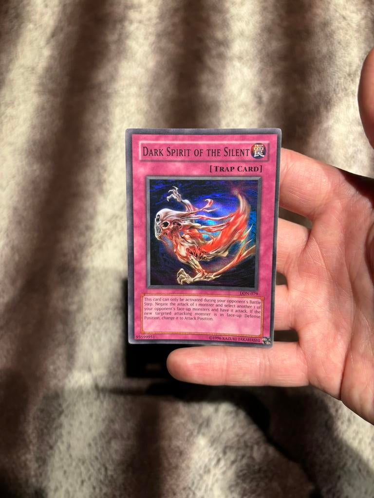 Yugioh LON dark spirit of the silent, Ophalen of Verzenden, Zo goed als nieuw