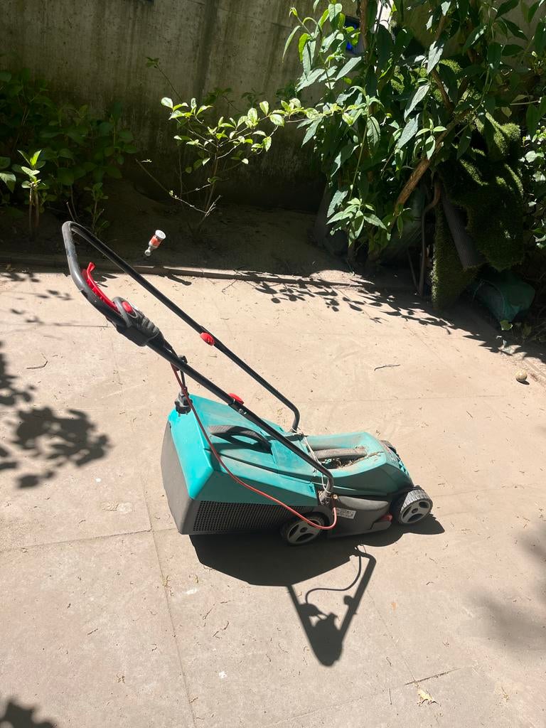 Bosch Rotak 32 elektrische grasmaaier, Cirkelmaaier, Gebruikt, Elektrische grasmaaier, Ophalen of Verzenden