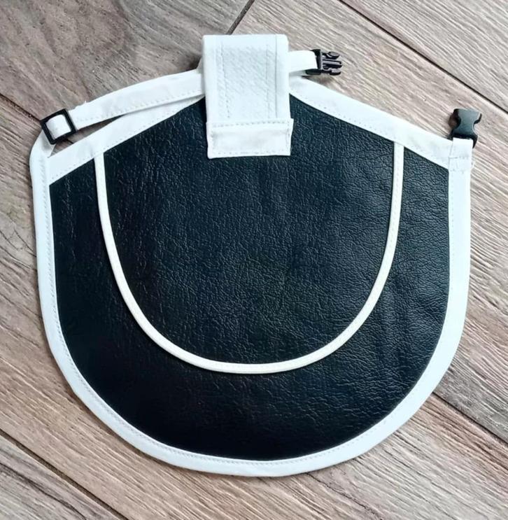 Zwart/wit kippenzadel 24 cm maat XL Orpington, Brahma ed, Dieren en Toebehoren, Pluimvee, Kip, Vrouwelijk