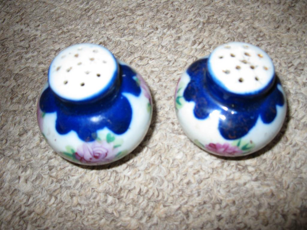 Antiek peper en zoutvaatje, peper en zoutstel., Antiek en Kunst, Ophalen of Verzenden