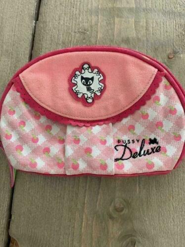 Leuke etui's!, Ophalen of Verzenden, Zo goed als nieuw