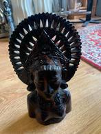 Mooi gesneden houten beeldje van een vrouw 15 cm hoog, Ophalen