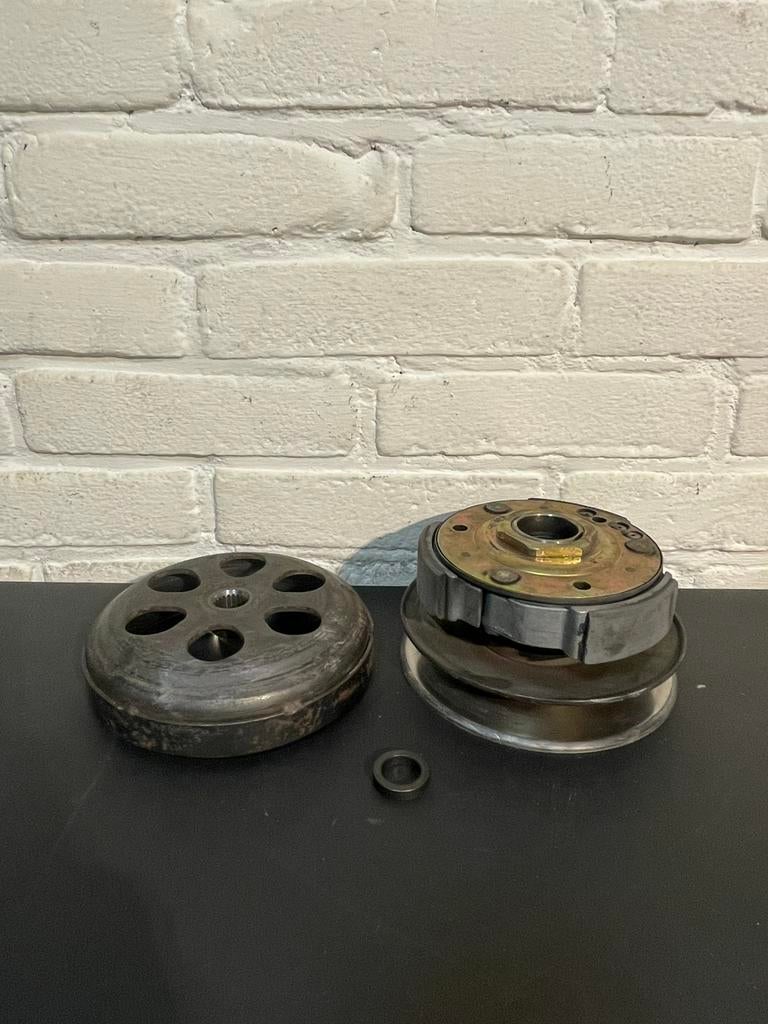 Piaggio/gilera 125cc/180cc achter poulies koppeling compleet, Fietsen en Brommers, Brommeronderdelen | Scooters, Ophalen of Verzenden