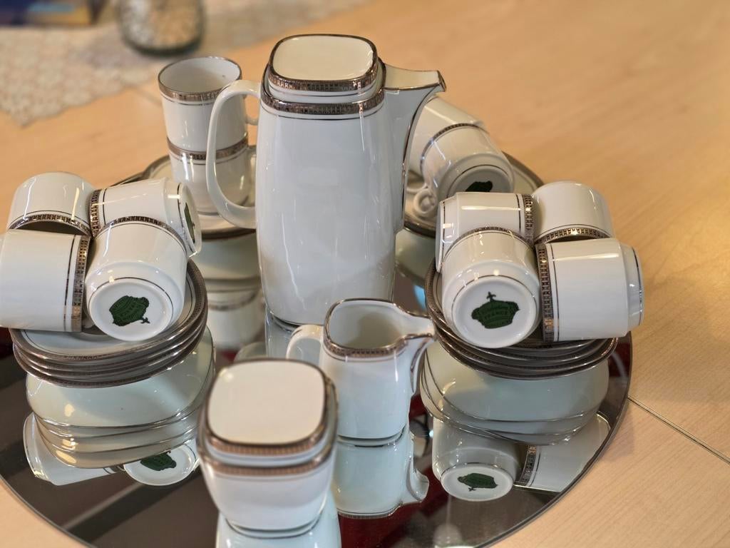 Koffieservies 12 personen, Ophalen, Zo goed als nieuw, Porselein, Overige stijlen