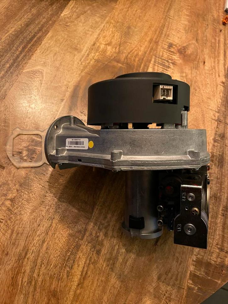 Nefit Smartline ventilator en motor 3-weg klep, Doe-het-zelf en Verbouw, Verwarming en Radiatoren, Zo goed als nieuw, Cv-ketel of Combi-ketel