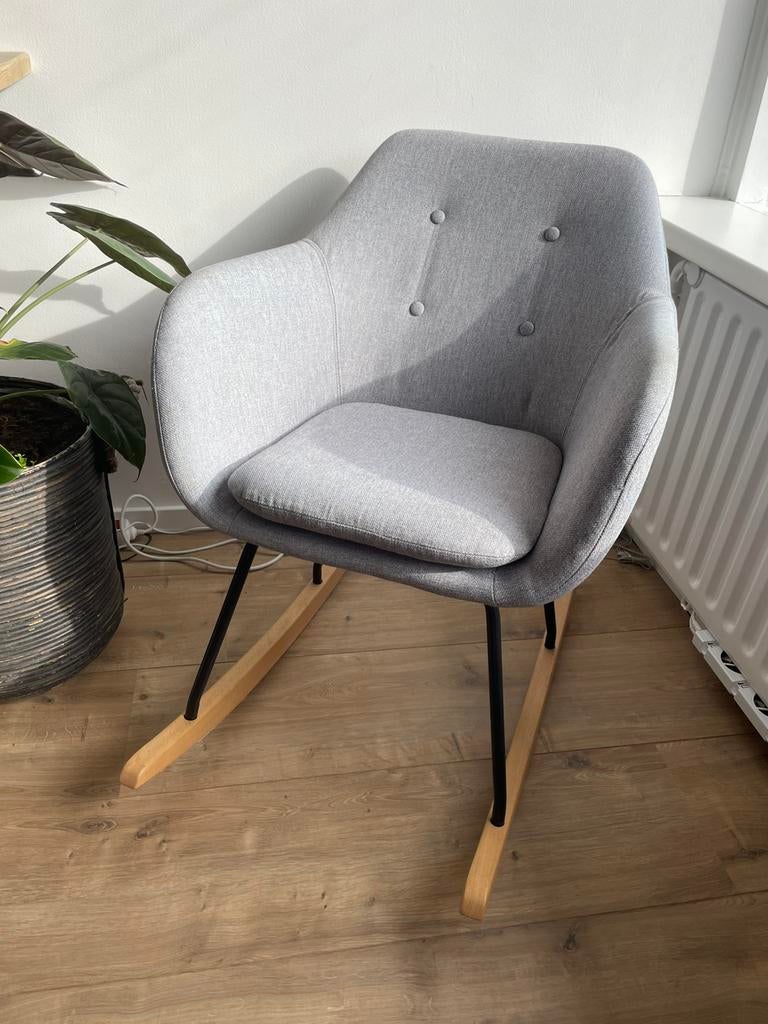 Schommelstoel - lichtgrijs, Ophalen, Zo goed als nieuw, Hout, Eén