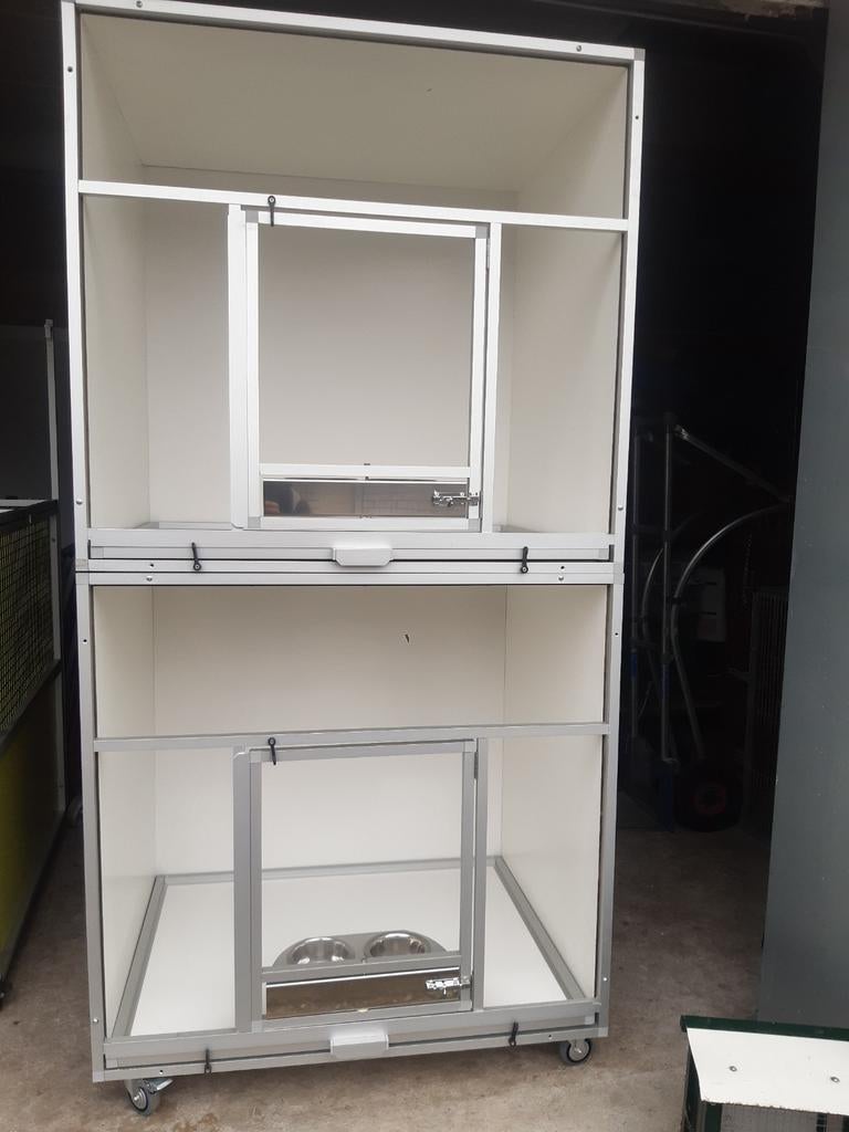 Grote nieuwe aluminium vluchtkooien op wielen, Dieren en Toebehoren, Vogels | Hokken en Kooien, Ophalen of Verzenden, Nieuw, Aluminium