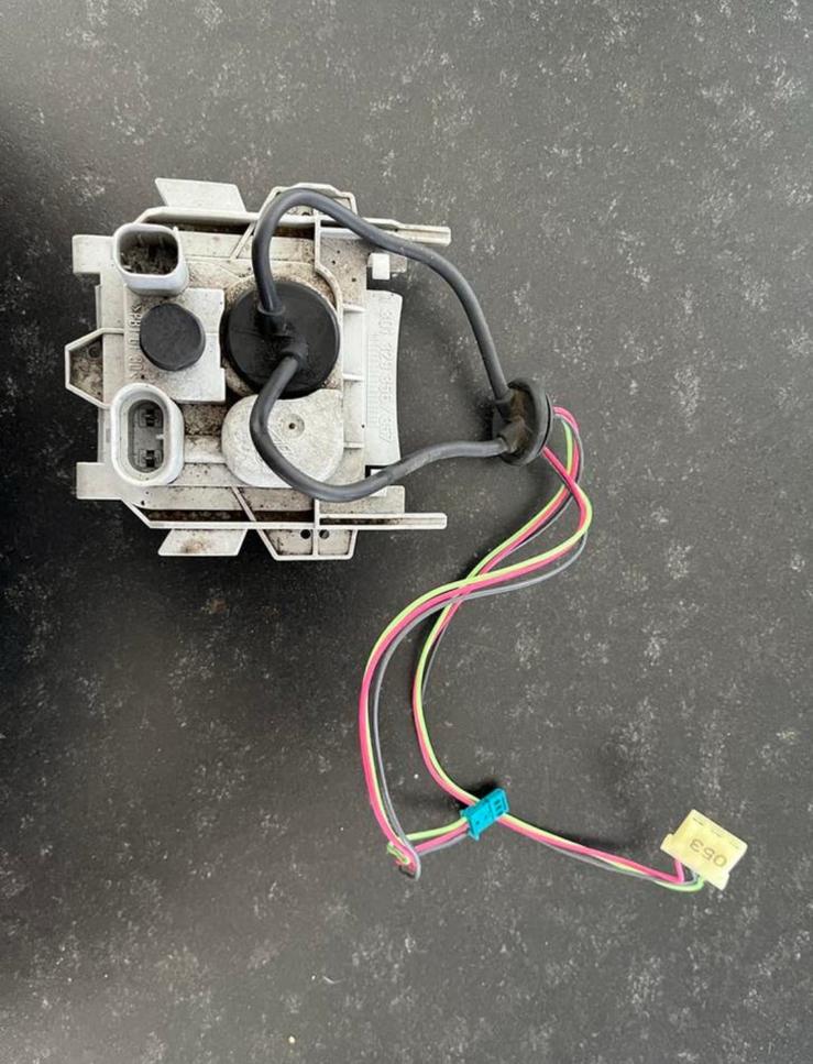 BMW E46 Bracket tbv. controleunit Xenon lamp, Ophalen of Verzenden