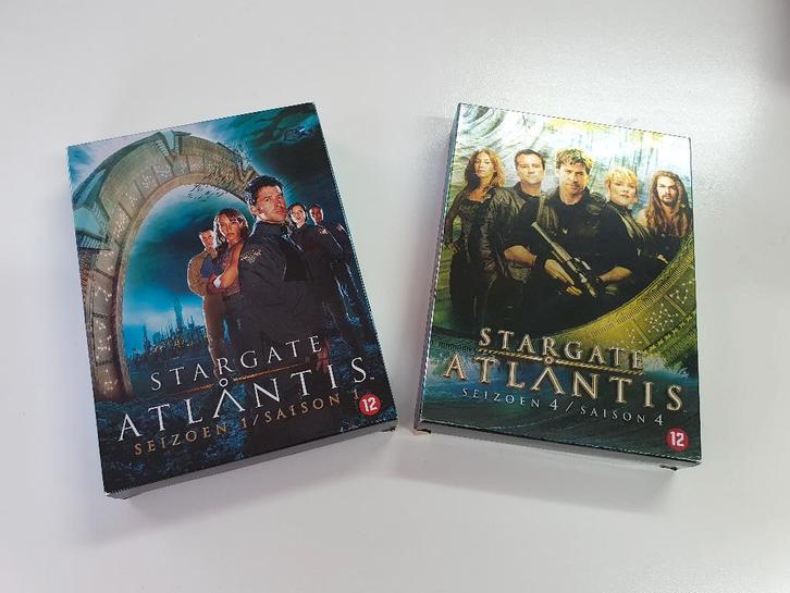 Stargate Atlantis seizoen 1 in Box en seizoen 4 in Box, Cd's en Dvd's, Dvd's | Science Fiction en Fantasy, Zo goed als nieuw, Science Fiction