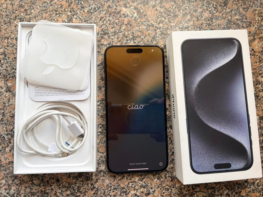 Goed werkende iphone 15 pro max, 256 GB, Blauw, IPhone 15 Pro Max, Ophalen of Verzenden