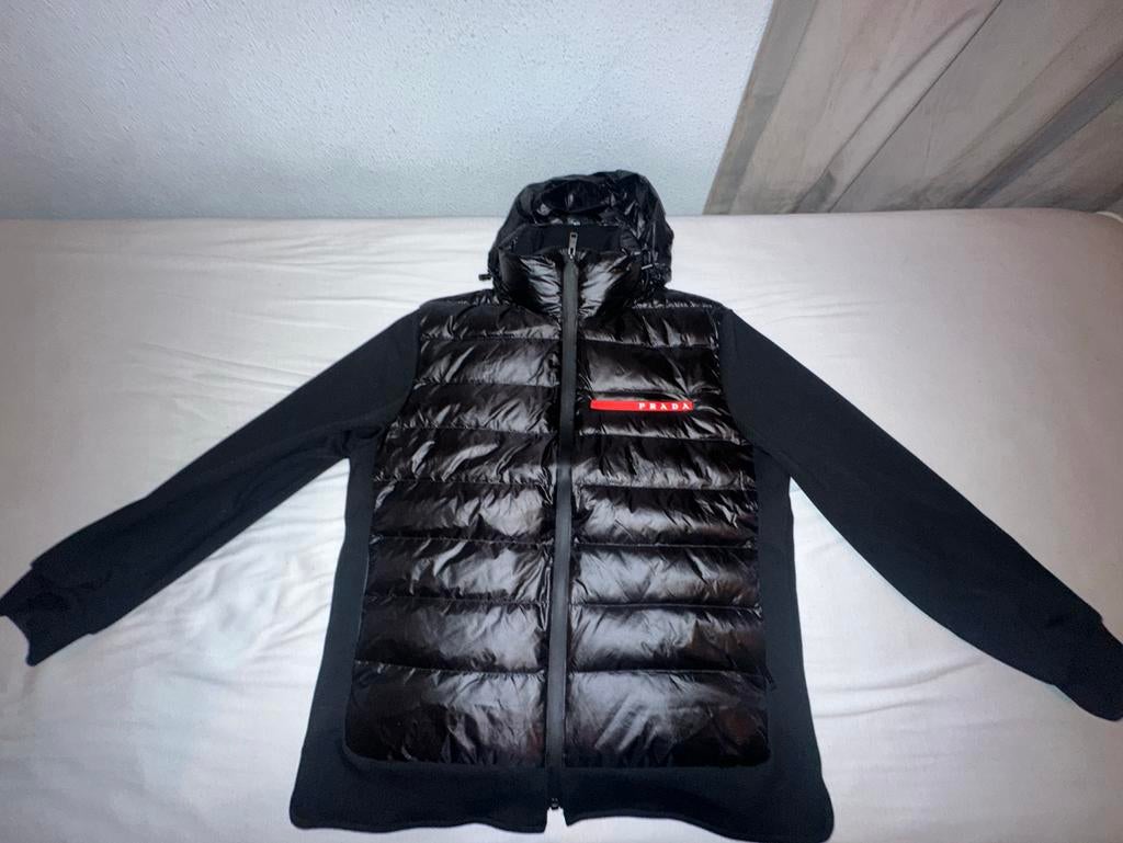 Prachtige Prada jas - Diverse maten beschikbaar, Ophalen of Verzenden, Zo goed als nieuw, Overige maten, Zwart
