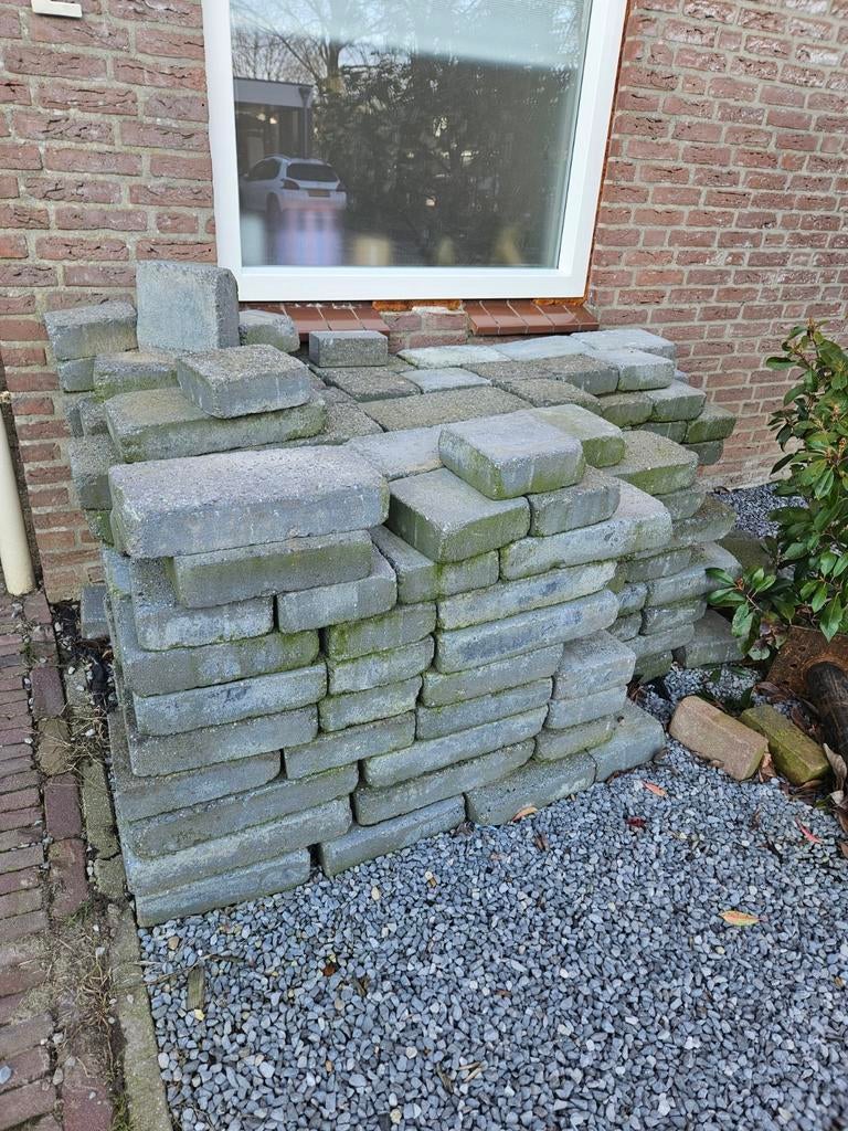 Gratis gebruikte betonklinkers - ideaal voor hergebruik!, Ophalen, Gebruikt, Klinkers, 10 m² of meer