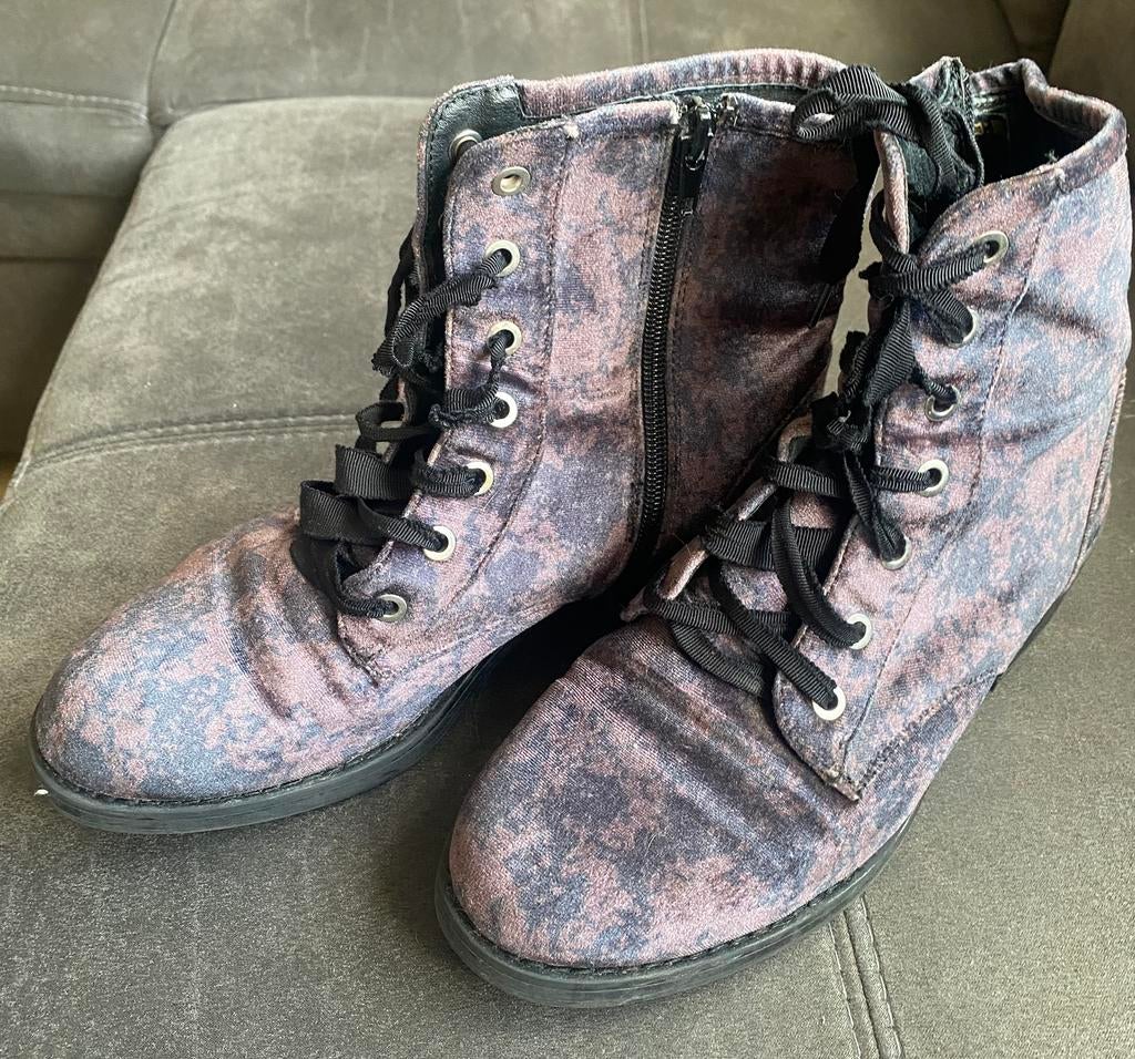 Schoenen, Overige kleuren, Lage of Enkellaarzen, Ophalen of Verzenden, Gedragen