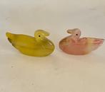 Twee glazen beeldjes van eenden, Verzamelen, Beelden en Beeldjes, Ophalen of Verzenden, Zo goed als nieuw, Dier