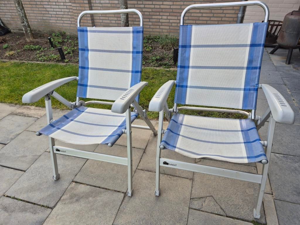 Twee Dukdalf campingstoelen, Ophalen